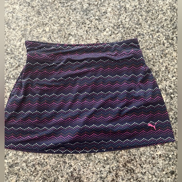 Puma golf/tennis skirt with detachable shorts. - Picture 1 of 5